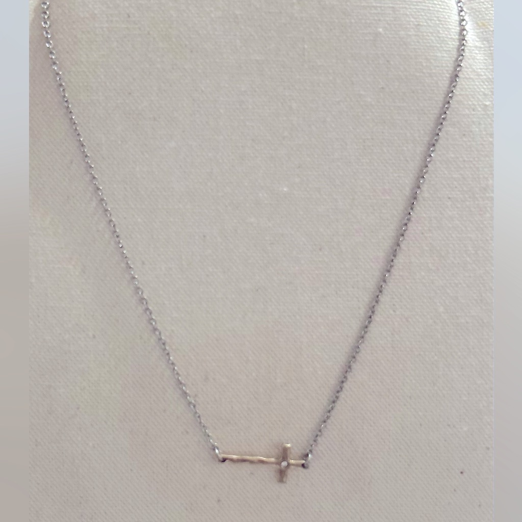 Jk By Thirty-One Whisper Cross Necklace 2 Tone SilverGold 16 2 Extendernwt 19$